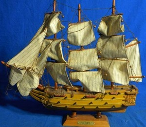 lot 82 image: Wooden Model Ship of the Victory Replica