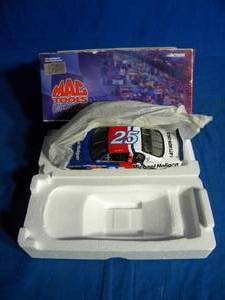 lot 85 image: MAC Tools Michael Holigan Die Cast 124 Scale