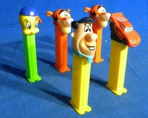 lot 86 image: Pez Dispensers Set of 5