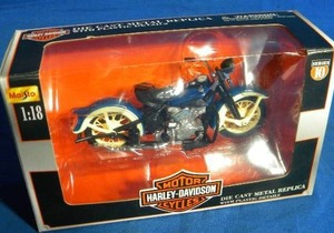 lot 88 image: Maisto Harley Davidson 1936 El Knucklehead Motorcycle. Series 5. 118 Scale.