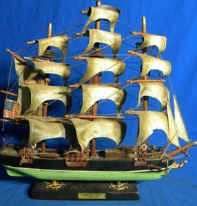 lot 91 image: 1846 Whaling Ship Clipper Replica