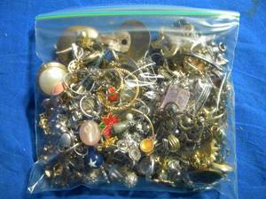 lot 115 image: Misc Jewelry