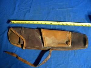 lot 139 image: 18 Long Ben Pears Leather Knife Case (No Knife)