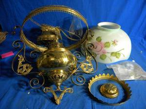 lot 248 image: Vintage Hanging Lamp