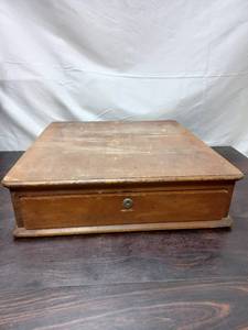 lot 4 image: Old Indiana Cash Drawer