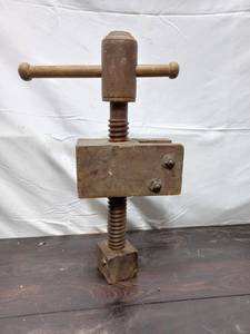 lot 24 image: Old Wood PressClamp