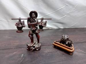 lot 59 image: Carved Figurines