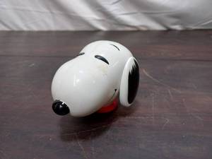 lot 61 image: Snoopy Toy