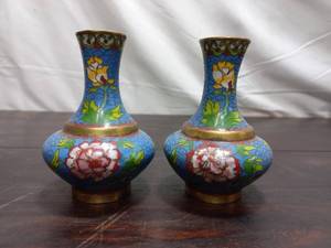 lot 77 image: Cloisonne Vases