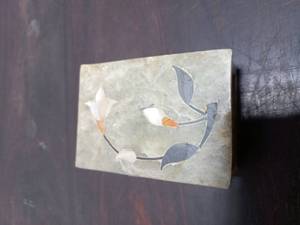 lot 80 image: Stone Trinket Box