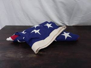 lot 121 image: American Flag