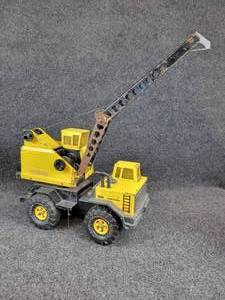 lot 73 image: Vintage TONKA Turbo Diesel Construction Crane XMB-975