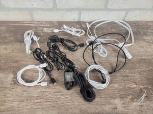 lot 94 image: (14) C-Type to C-Type Cell Phone Cables