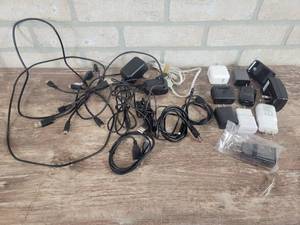 lot 95 image: (12) Micro-USB Cell Phone Charger Cables w Power Supplies