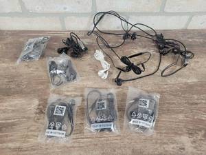 lot 111 image: (10) Sets of Assorted Headphones