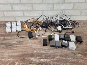 lot 115 image: (18) C-Type Cell Phone Charging Cables w Power Supplies
