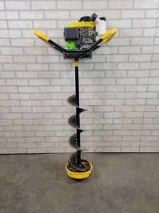 lot 28 image: JIFFY Model 4G Gas Powered Ice Auger - 8 - Starts, Runs and Operates - NO SHIPPING