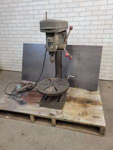 lot 36 image: DURACRAFT Benchtop 16-Speed Drill Press - Model DP-1617 - Foot Pedal Control - Tested and Works - NO SHIPPING