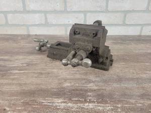 lot 212 image: 3.25 Machinist Vise