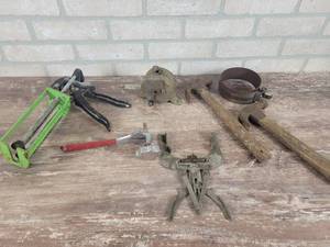 lot 229 image: Lot of Assorted Hand Tools