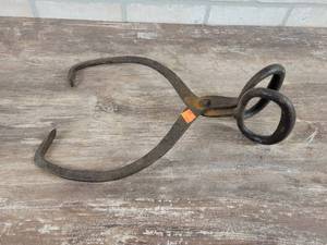 lot 263 image: Set of Antique Ice Tongs - Approx. 15 Long