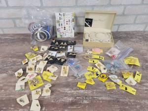 lot 279 image: Costume Jewelry, Pins, Earrings and More