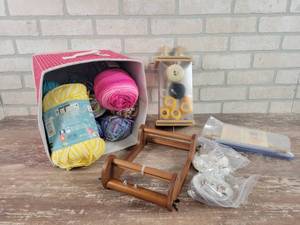 lot 283 image: Lot of Yarn and More