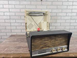 lot 302 image: RCA Victor Dual Amplifier Stereo-Orthophonic High Fidelity Record Player Model SHP14 - NO SHIPPING