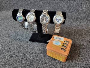 lot 190 image: Lot of (4) Watches - Fossil (3) and Chase-Durer (1)