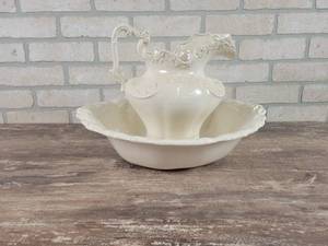 lot 317 image: Vintage Arnels Pitcher - Approx. 11 Tall - Basin is not a match - NO SHIPPING