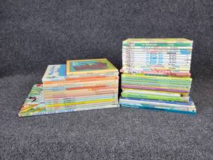 lot 346 image: Large Lot of 40 Vintage Childrens Books - Including Berenstain Bears, Sesame Street Book Club, and Dr. Seuss