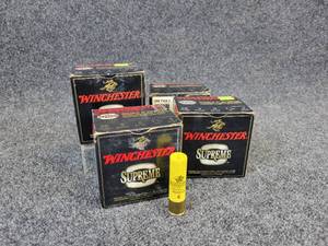 lot 8 image: Lot of (100) Winchester Supreme Double X Magnum 20 ga. Shotgun Shells, 3