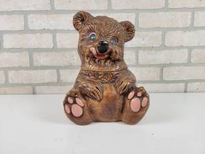 lot 6 image: 1950s California Pottery Bear Cooke Jar - Approx. 11.5 Tall