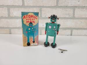 lot 40 image: Schylling Atomic Robot Man Tin Toy - 1998 Reproduction - WORKS