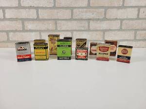 lot 44 image: (13) Vintage Spice Tins