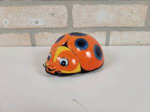 lot 92 image: Vintage Wind-up Ladybug Toy - Works - Approx. 5 x 4 x 2