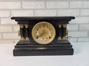 lot 108 image: Beautiful Antique Mantle Clock - The Ingraham Co. - Approx. 15.5 x 10 x 6
