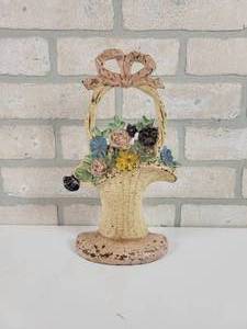 lot 147 image: Antique Hubley Cast Iron Flower Basket Doorstop - Approx. 11 Tall