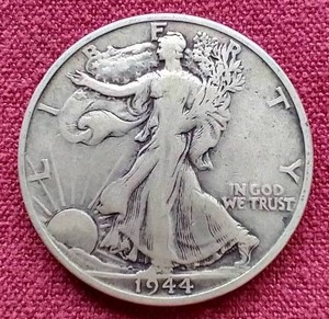 lot 3 image: 1944-S Walking Liberty Half Dollar