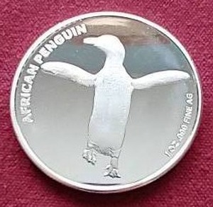 lot 53 image: San Diego ZooPenguin 1 Oz. Silver Round