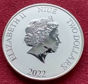 lot 69 image: 2022 Licensed Lady & the Tramp 1 Oz. Silver Coin