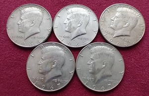 lot 90 image: (5) 40% Silver Kennedy Half Dollars