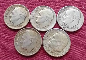 lot 111 image: (5) 90% Silver Roosevelt Dimes