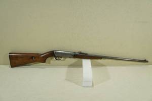 lot 10 image: Remington Model 24 Semi-Automatic .22 LR Rifle