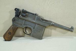 lot 26 image: Mauser C96 Broomhandle Late Post-War Bolo Semi Automatic 7.63 x 25mm Pistol