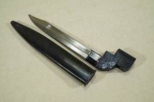 lot 63 image: Lee Enfield No 9 Mk 1 Bayonet with Scabbard