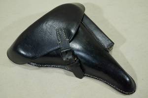 lot 67 image: Black Leather Luger P08 Pistol HolsterCase