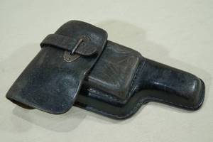 lot 72 image: Antique Argentine Military Black Leather Pistol Holster
