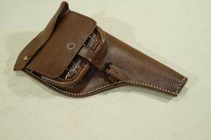 lot 74 image: Brown Leather Pistol Holster with Flap