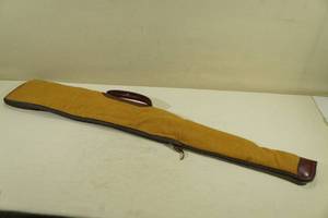 lot 116 image: Vintage Boyt Canvas and Leather Long Gun Storage Case